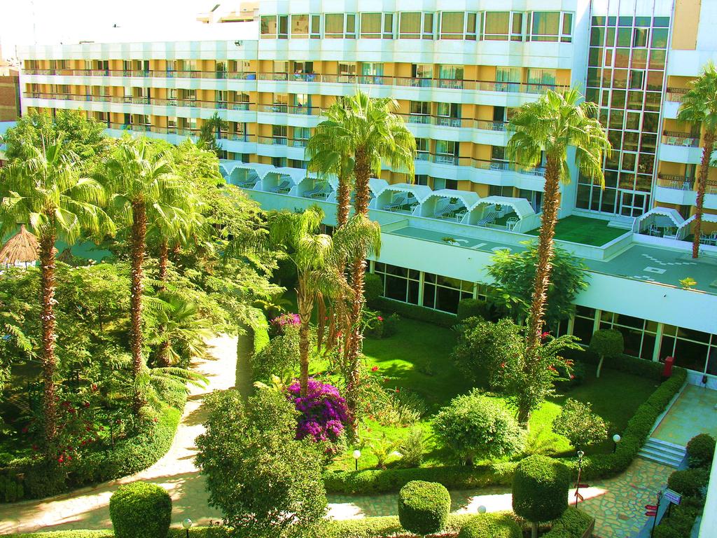Pyramisa Isis Luxor Resort