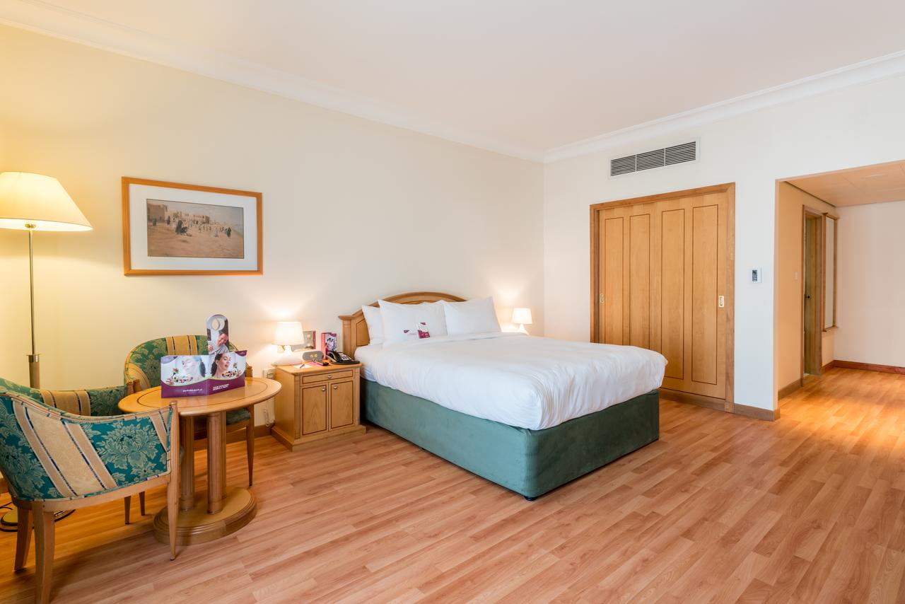 Crowne Plaza Abu Dhabi