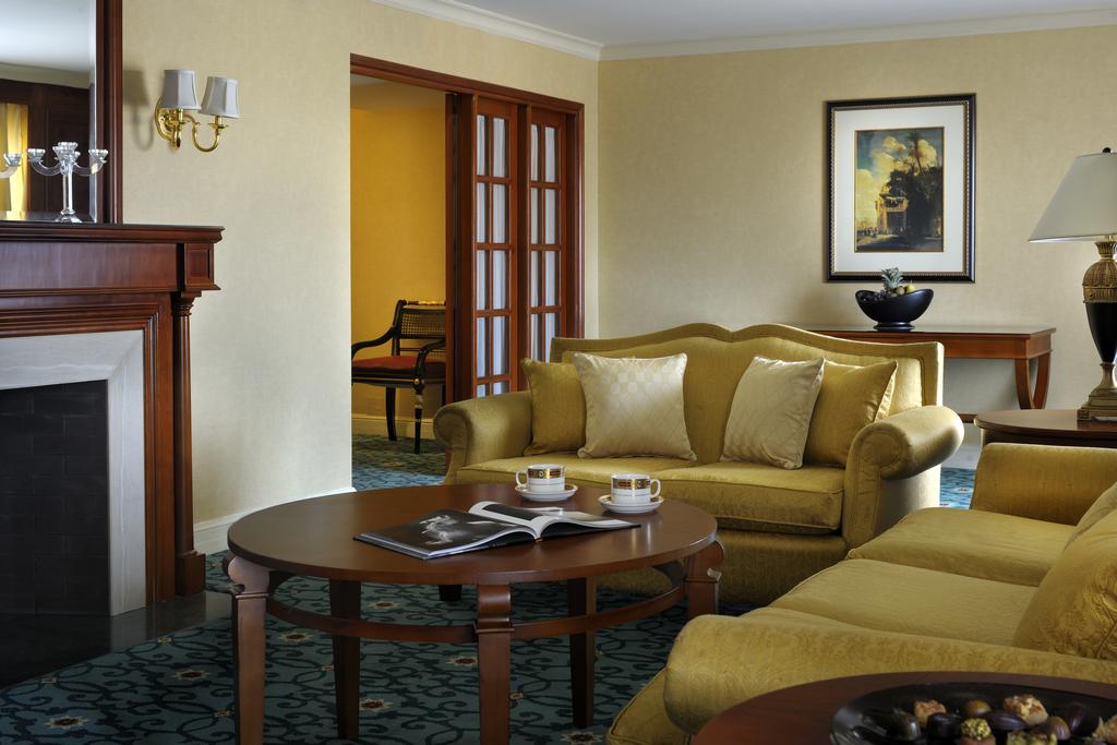 Cairo Marriott Hotel & Omar Khayyam Casino
