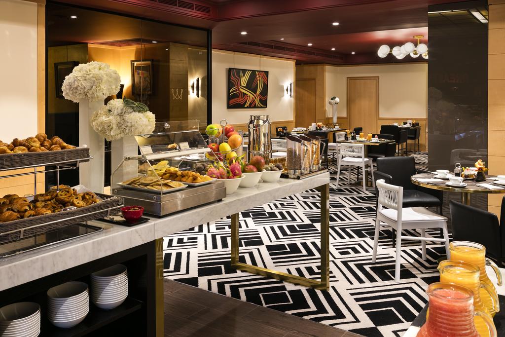 Warwick Paris