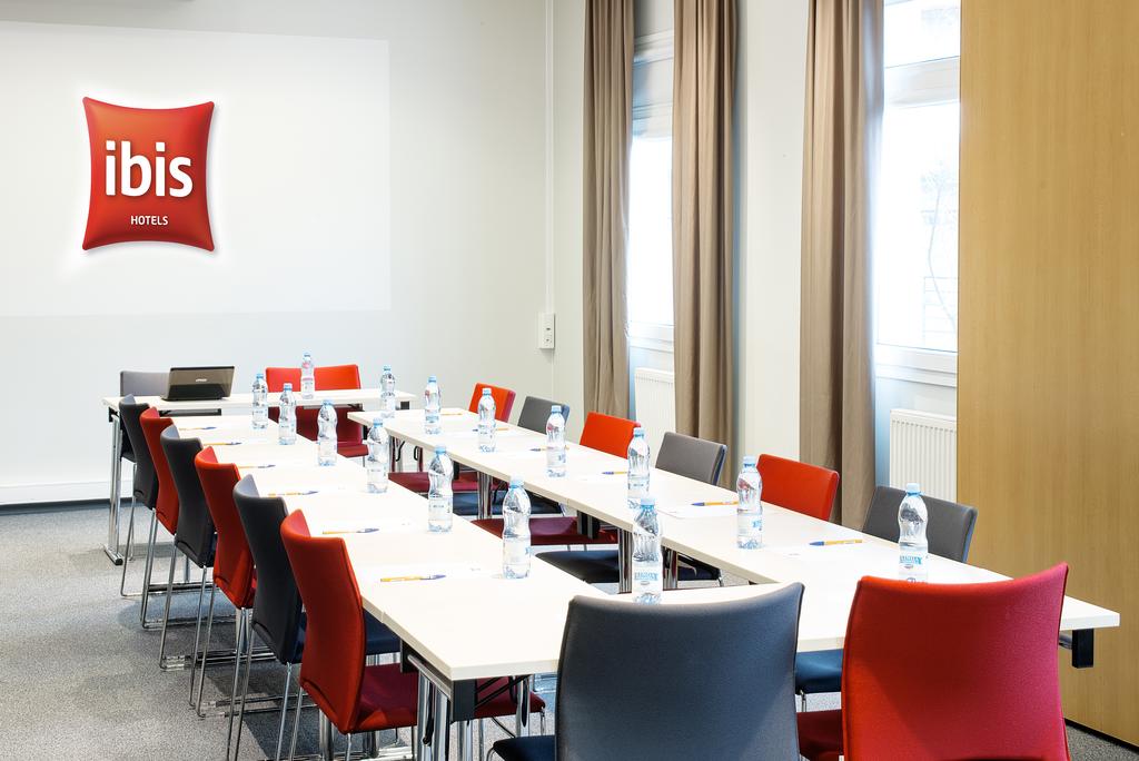 ibis Warszawa Ostrobramska