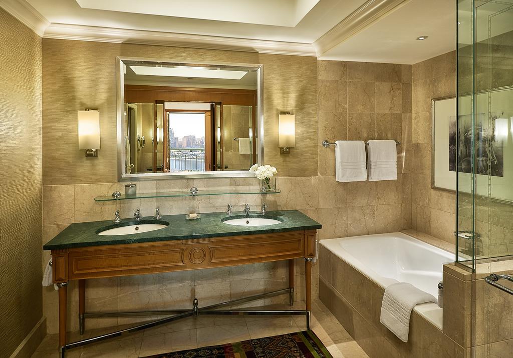 Four Seasons Hotel Cairo at Nile Plaza
