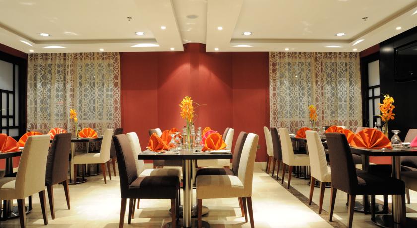 Al Hamra Hotel