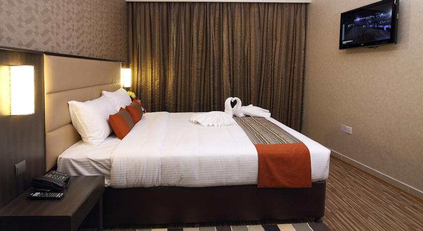 Flora Al Souq Hotel