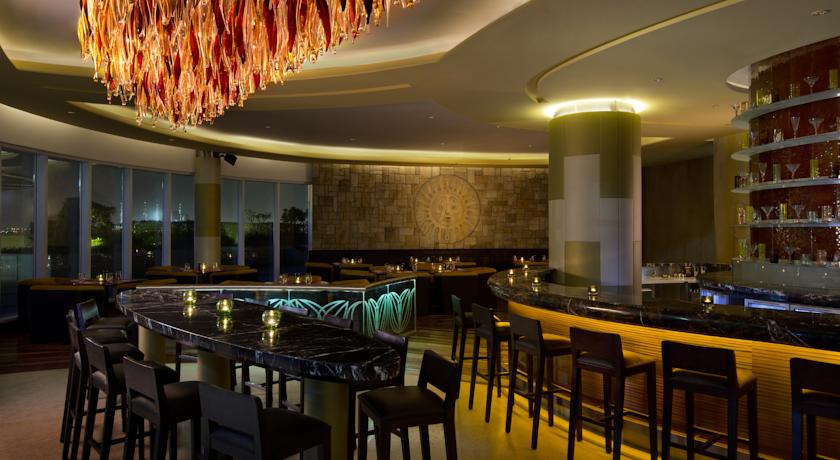 Hilton Capital Grand Abu Dhabi