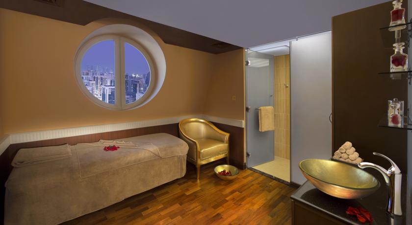 Royal Rose Hotel