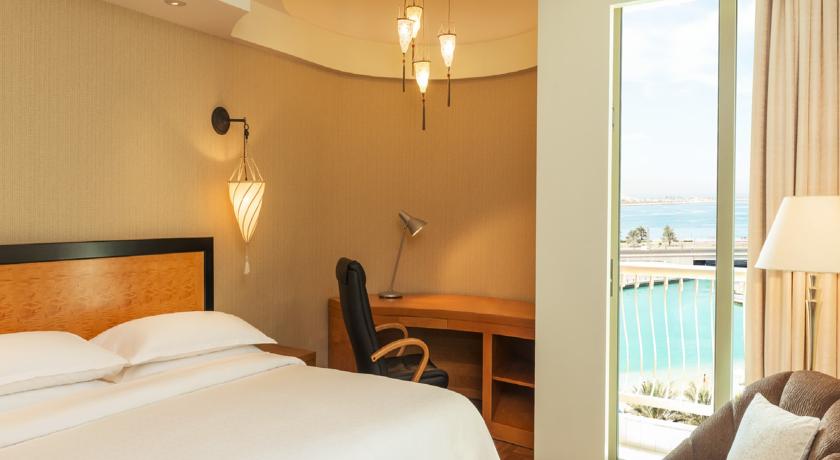 Sheraton Abu Dhabi Hotel & Resort