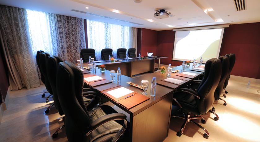 Al Hamra Hotel