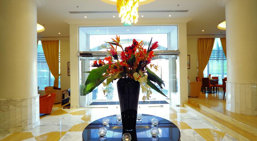 Paragon Hotel