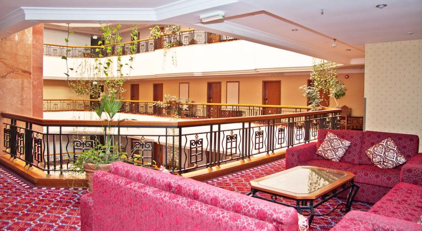 Regent Palace Hotel