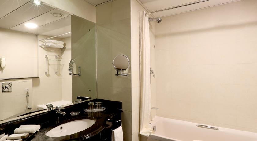 Royal Grand Suite Hotel