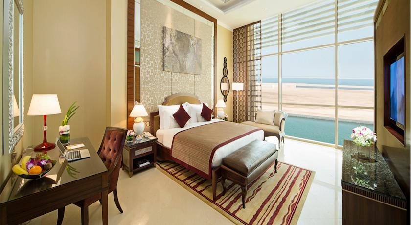 Al Raha Beach Hotel Villas