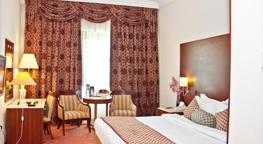 Regent Palace Hotel
