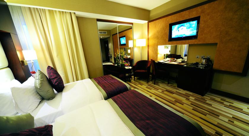 Paragon Hotel