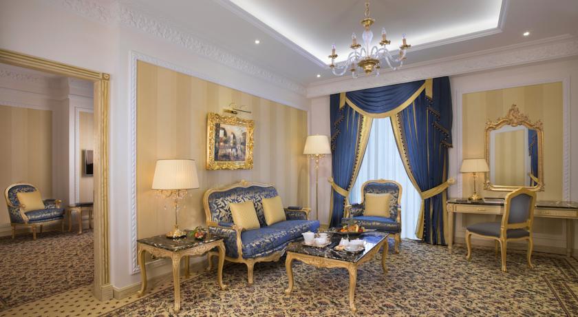 Royal Rose Hotel