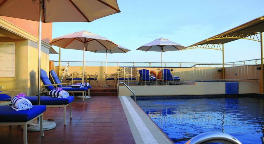Al Hamra Hotel