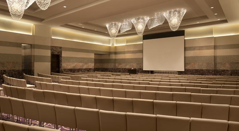 Hilton Capital Grand Abu Dhabi