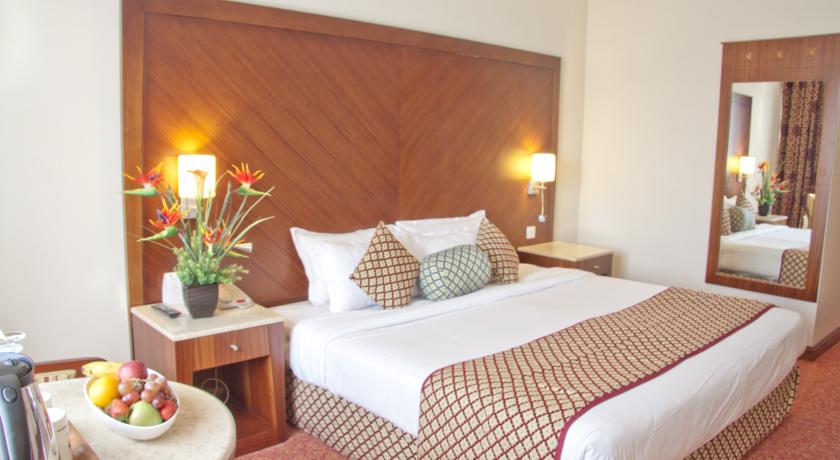 Regent Palace Hotel