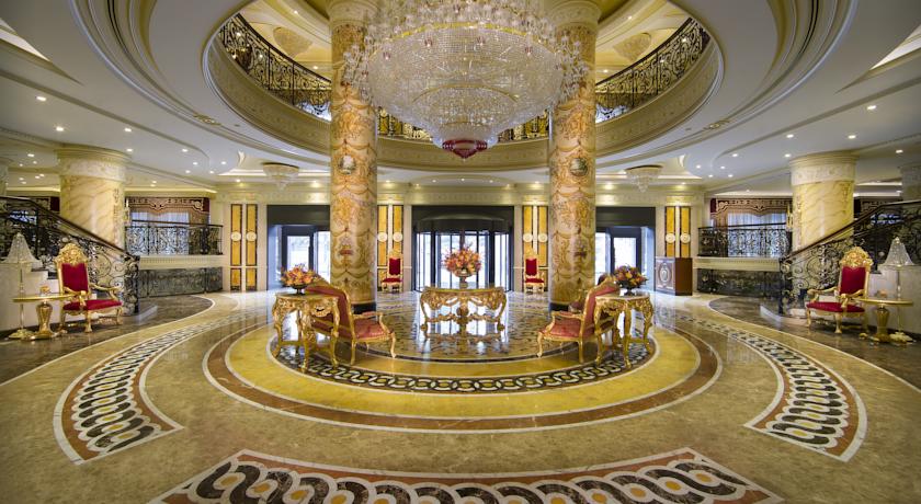 Royal Rose Hotel