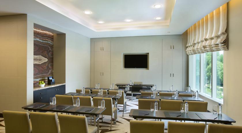 Hilton Capital Grand Abu Dhabi
