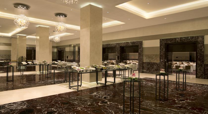 Hilton Capital Grand Abu Dhabi