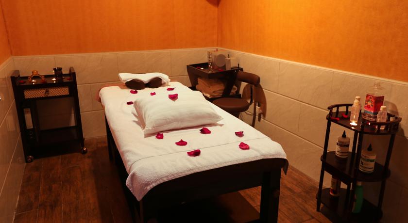 Royal Grand Suite Hotel