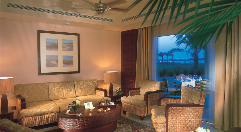 DANAT RESORT JEBEL DHANNA