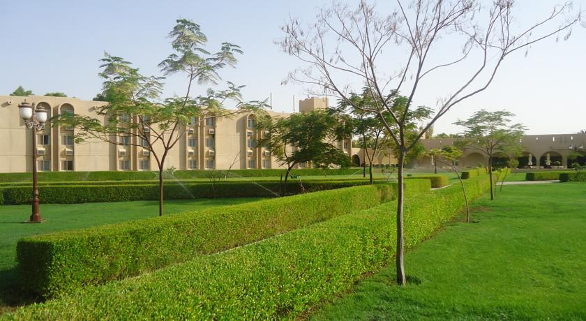 Dhafra Beach Hotel