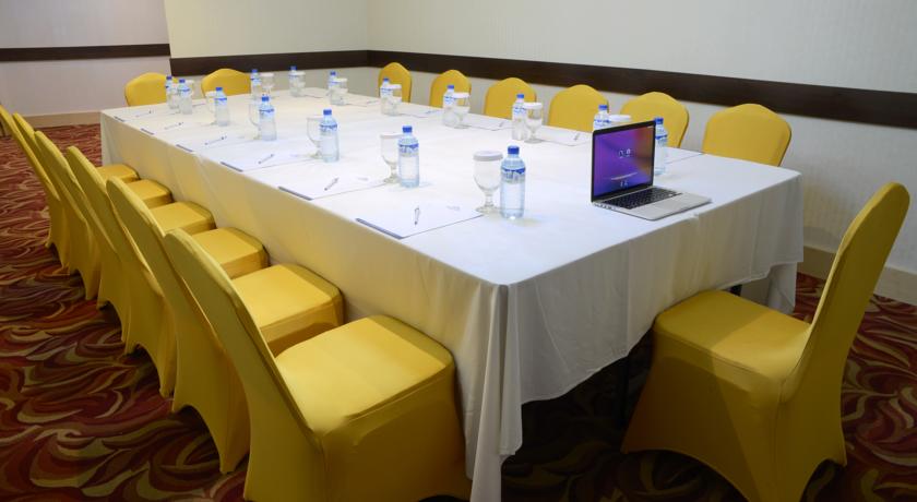 Howard Johnson Hotel Bur Dubai
