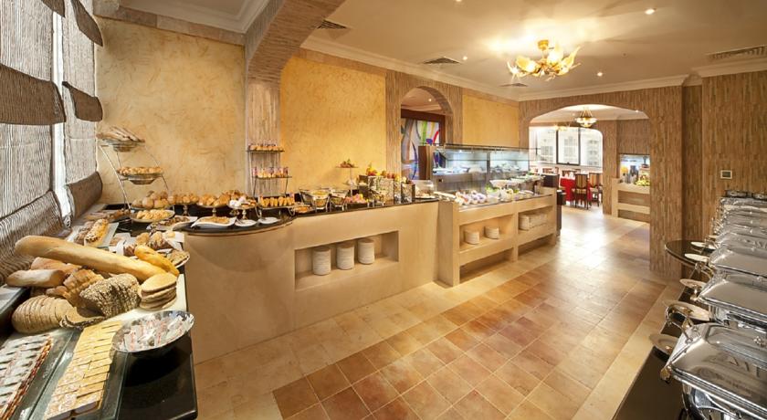 Swiss Hotel Corniche