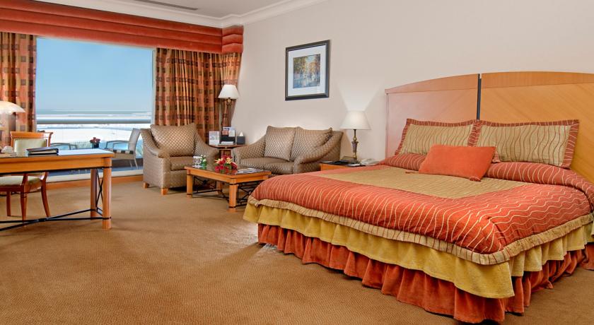 Al Raha Beach Hotel Villas