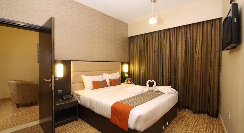 Flora Al Souq Hotel