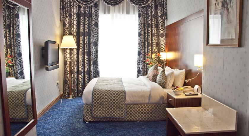 Regent Palace Hotel