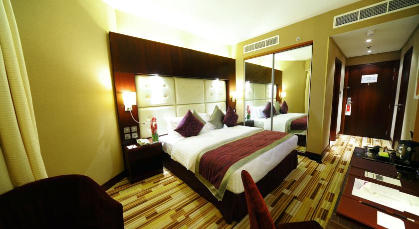 Paragon Hotel