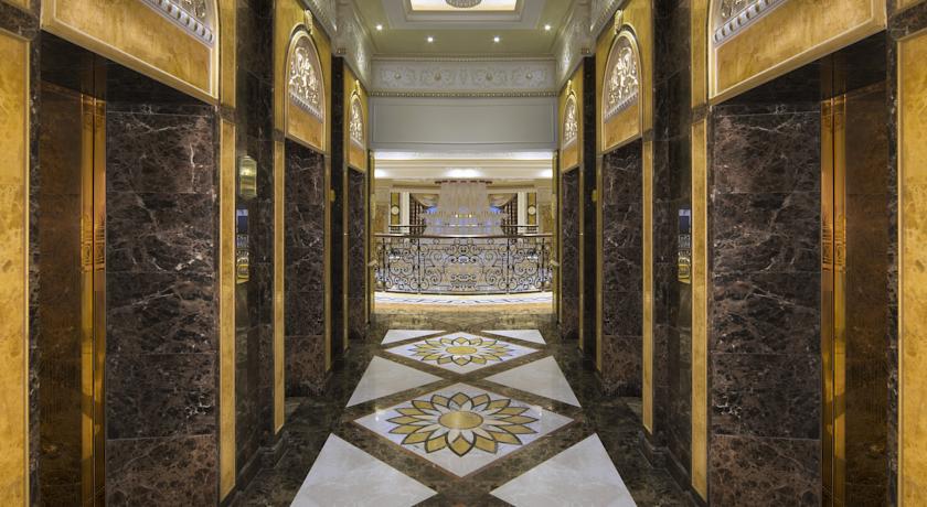 Royal Rose Hotel
