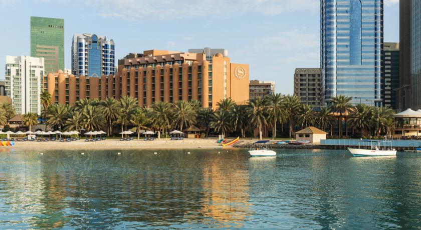 Sheraton Abu Dhabi Hotel & Resort