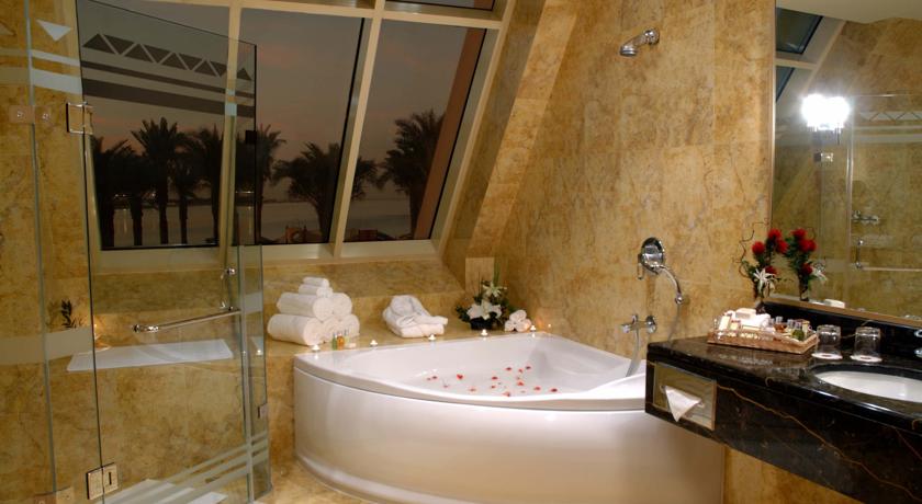 Al Raha Beach Hotel Villas