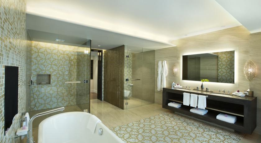 Hilton Capital Grand Abu Dhabi