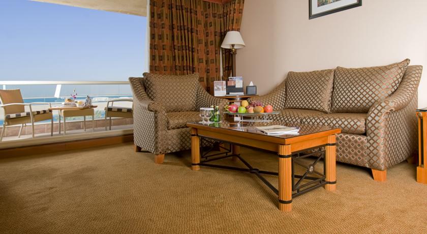 Al Raha Beach Hotel Villas