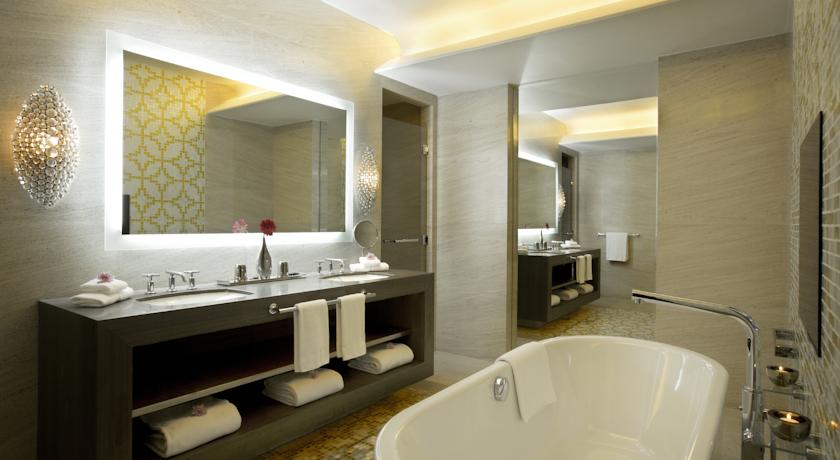 Hilton Capital Grand Abu Dhabi