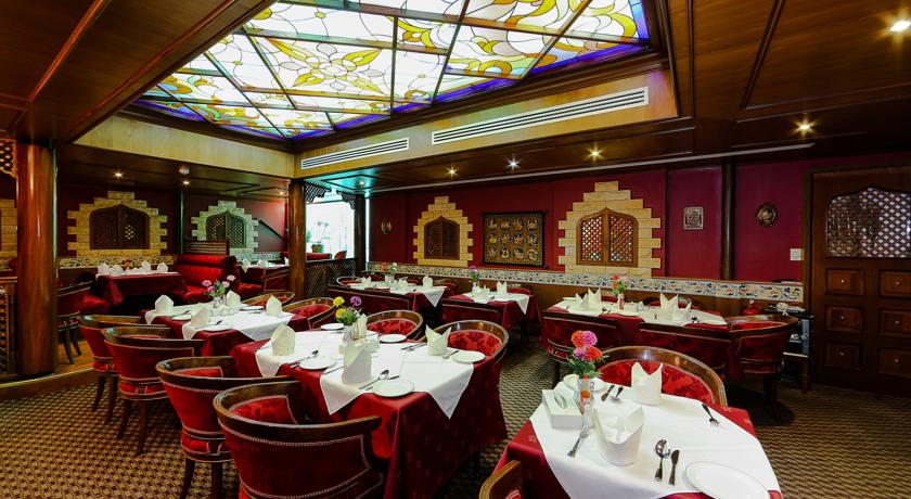 Jonrad Hotel