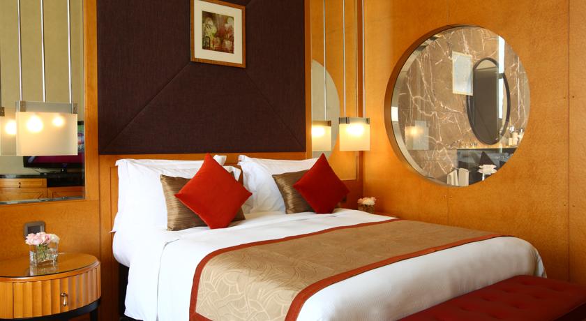 Al Raha Beach Hotel Villas