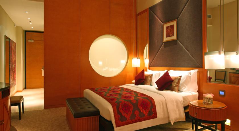 Al Raha Beach Hotel Villas