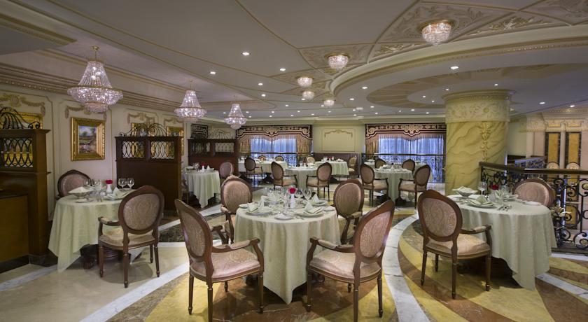 Royal Rose Hotel