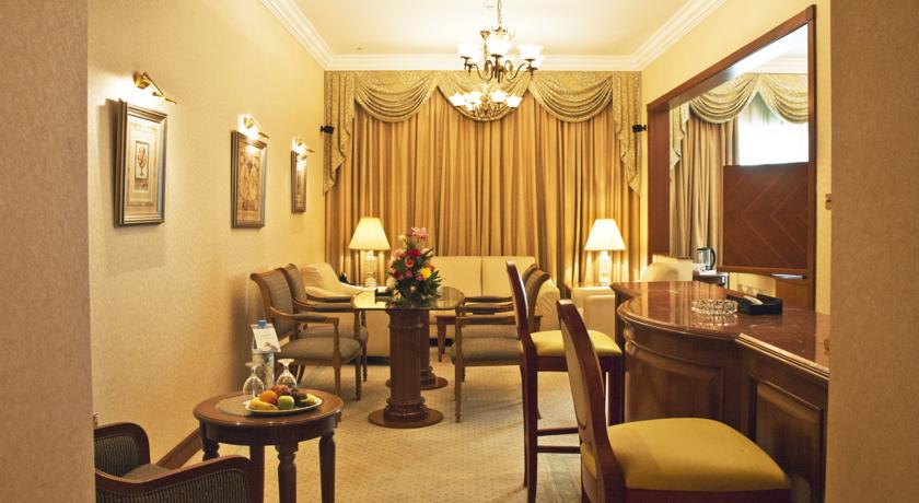 Regent Palace Hotel