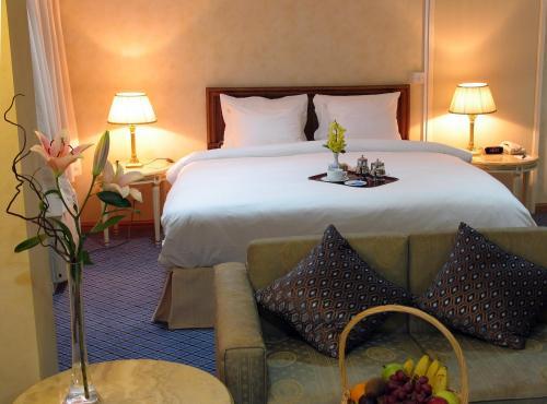 Dhafra Beach Hotel