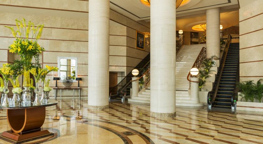 Sheraton Dubai Creek Hotel & Towers