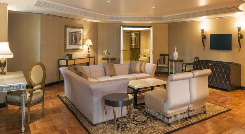 Sheraton Abu Dhabi Hotel & Resort
