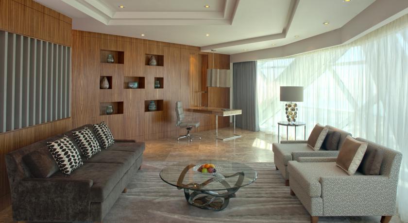 Hyatt Capital Gate, Abu Dhabi